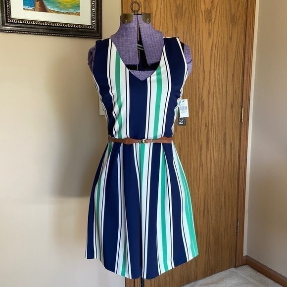 𝅺👗 BCX Striped A-Line Cutout Belted Dress Blue Green White Size 7 NWT - Picture 11 of 11